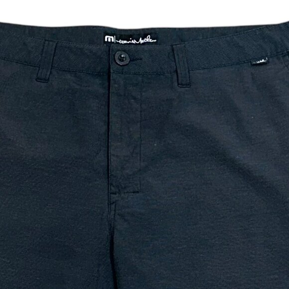 Travis Mathew Golf 10" Shorts Quick Dry Performance Size 38 Charcoal Black - Picture 2 of 7